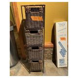 WICKER BASKET ORGANIZER