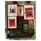 HALLMARK STARTREK ORNAMENTS X8