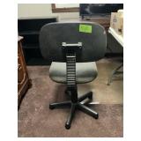 DESK CHAIR