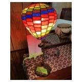 TIFFANY STYLE LAMP, HOT AIR BALLOON