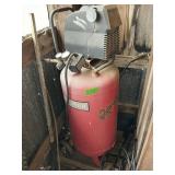CRAFTSMAN 26GAL AIR COMPRESSOR