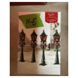 ST NICHOLAS SQUARE -LAMP POST X4