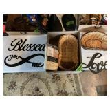 METAL SIGNS + BASKETS