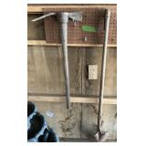 SHOVELS+HOE LOT OF 3