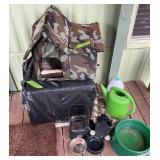 CAT HOUSES, FEEDERS X4