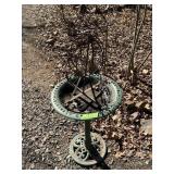 METAL FLOWER STAND + PLASTIC BIRD BATH