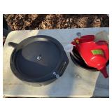 OIL CHANGE PAN + FUNNELS LOT