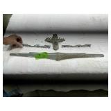 VINTAGE CHRYSTER TOWN + COUNTRY BADGES X4