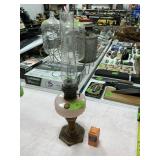 ALADDIN MAJESTIC ROSE MOONSTONE LAMP, NEW MANTLE