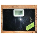 BATHROOM SCALE, DIGITAL, WORKS, TALKING