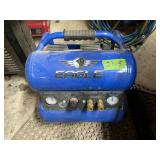 EAGLE 4 GAL DUAL TANK AIR COMPRESSOR W HOSE