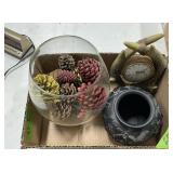 LOT:TIFFIN BLACK AMETHYST SATIN GLASS POPPY VASE..