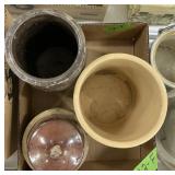 GLAZED STONEWARE CROCKS X3, ONE HAS DAMAGED LID