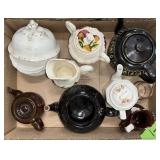 TEAPOTS & PITCHERS