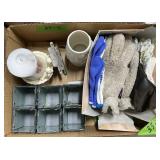 CANDLE HOLDERS/CANDLE & GLOVES