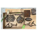 COW BELL, SOAP STONE W WOODEN HANDLE, SPOON