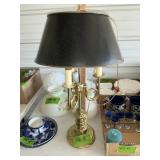 BRASS LAMP ï¿½ UNTESTED