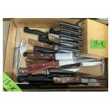 KNIFE BLOCK WITH OTHER KITCHEN KNIVES