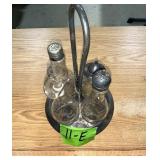 ROGERS SMITH CRUET CADDY W GLASS ETCHED BOTTLES