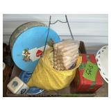 TINS, CLOTHESPIN HOLDER WITH CLOTHESPINS