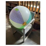 CHAIR+ BEACH BALL LOT