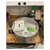 PRESTO PRESSURE COOKER