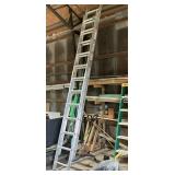 DAVIDSON 24 FT ALUMINUM EXTENSION LADDER