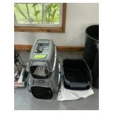 PET CARRIERS + LITTER BOX X3