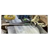 SCOTTS TRIMMER +BLOWER W CHARGER NO BATTERY