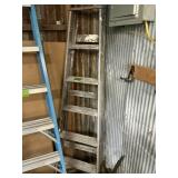 6FT WOODEN LADDER