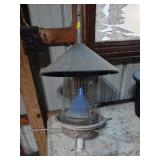 Metal Mesh Hanging Bird Feeder with Cover