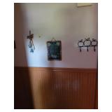 WALL DECOR