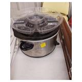 Bella Electric Slow Cooker with Divider Insert