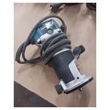 Makita RT0700C 1-1/4 HP Compact Router