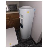 Freestanding Water Dispenser Appliance