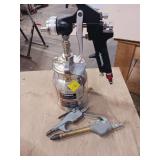 Husky Spray Gun With Accessories