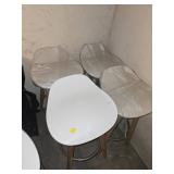 4x bid Modern Bar Stools