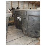 RUBBERMAID 100GAL WATER TANK