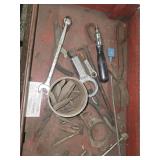 Tool box upper compartment contents