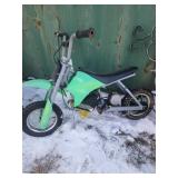 Razor elecGreen Mini Dirt Bike