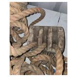 Wooden Pulley with Rope Assembly