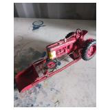 Toy International Tractor With Loader
