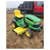 John Deere LA175 Riding Mower