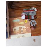 Decorative Camper Sign Set