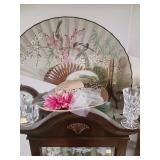 CONTENTS OF TOP OF CABINET