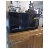 Sharp Carousel II Microwave Oven