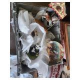 Decorative Figurines