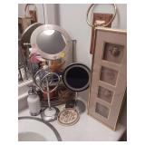 Vanity Item Set With Decor