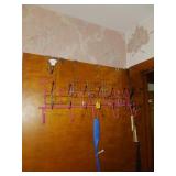 Pink Metal Over-the-Door Hanger