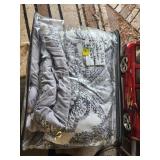 King Gray Comforter Set